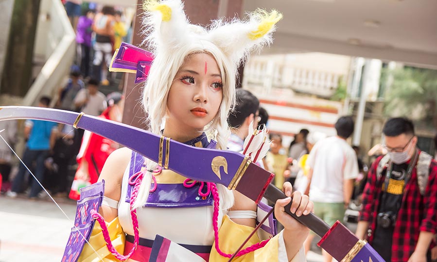 How to make money cosplay