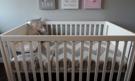 How to pick a crib mattress for your baby
