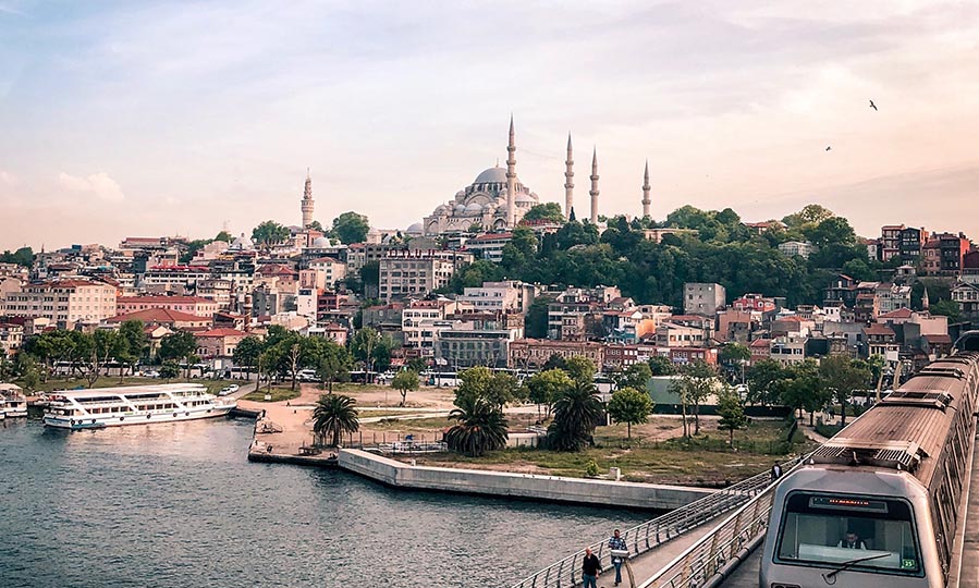 Reasons why you will fall in love with Istanbul