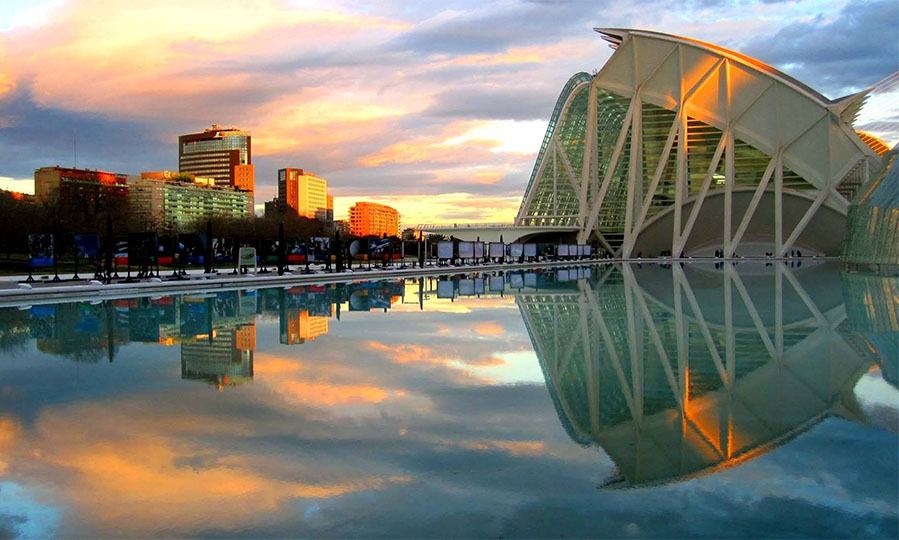 Why Valencia is appealing to students looking to study abroad